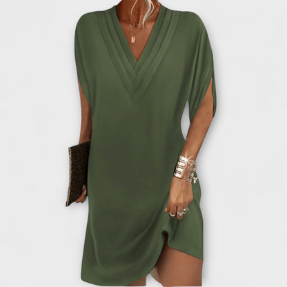 Mia - Effortlessly Elegant Shift Dress